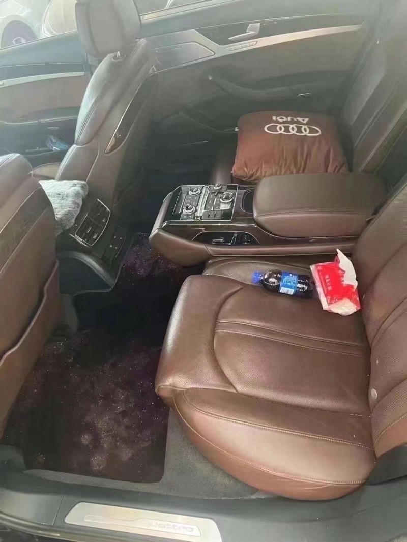 菏泽18年奥迪A8L6