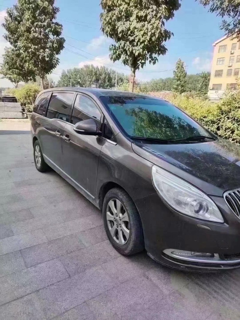 菏泽16年别克GL82