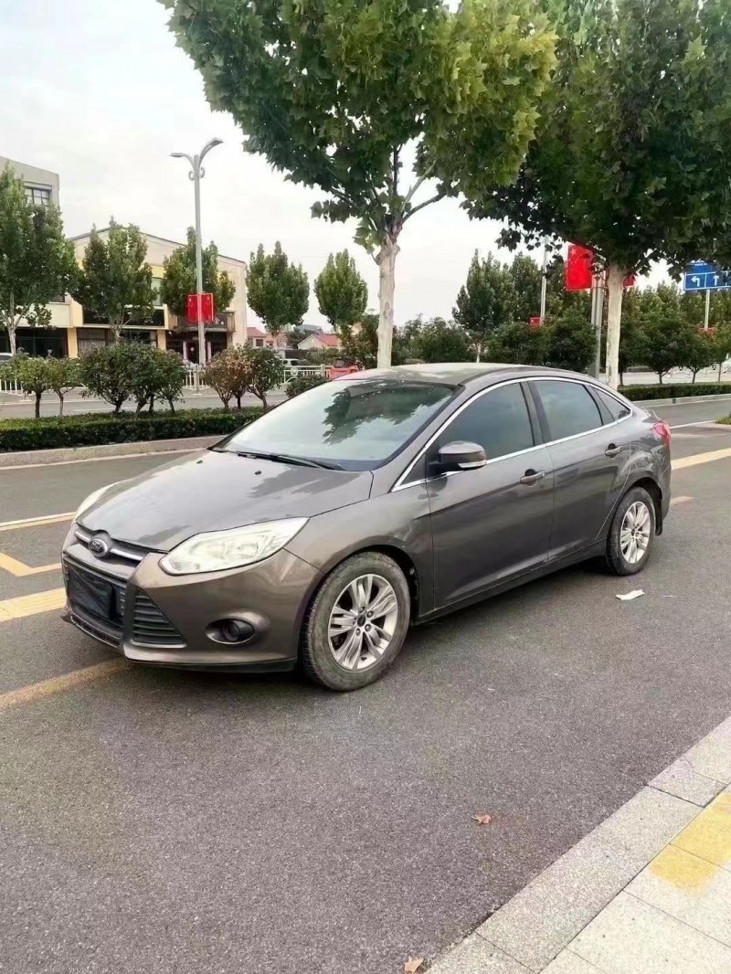 菏泽15年福特福克斯2