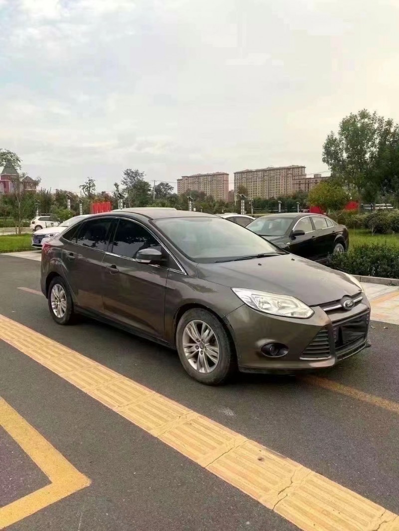 菏泽15年福特福克斯3