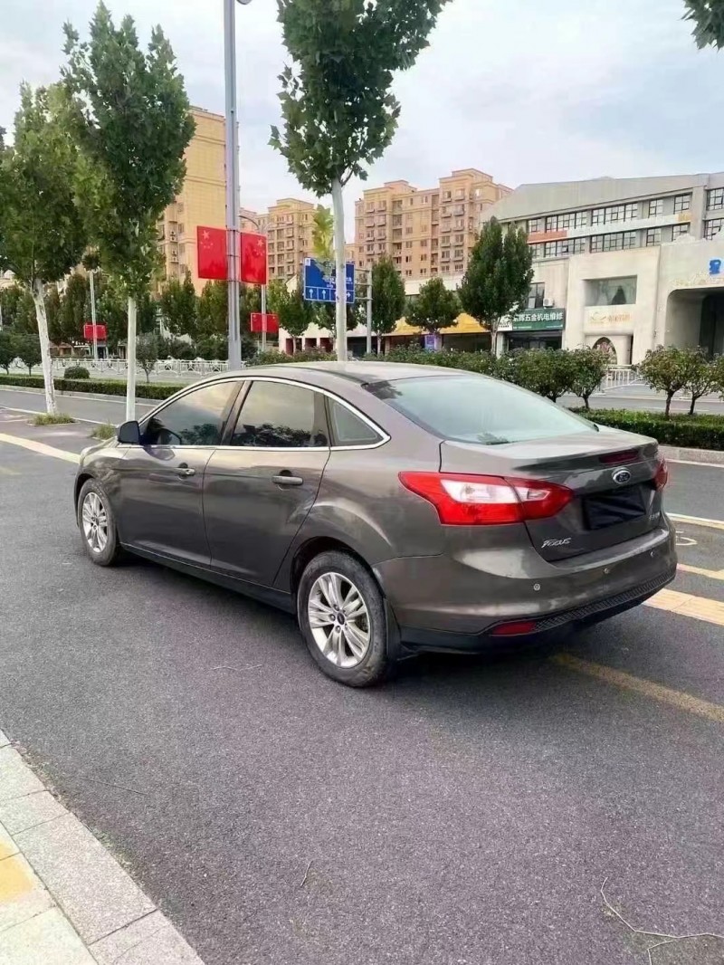 菏泽15年福特福克斯6