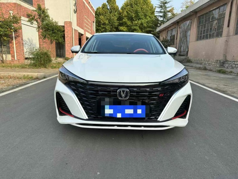 枣庄23年长安汽车逸动1