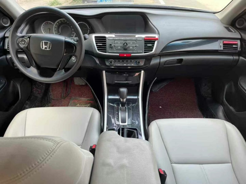 枣庄16年本田雅阁4