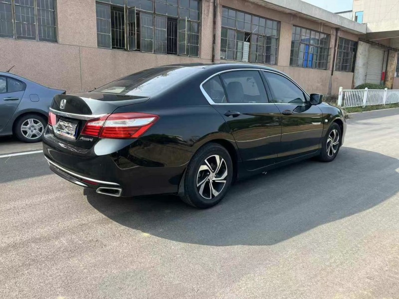 枣庄16年本田雅阁6