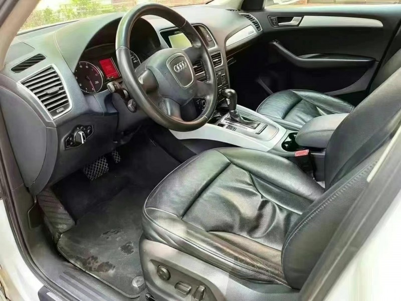 枣庄17年奥迪Q56