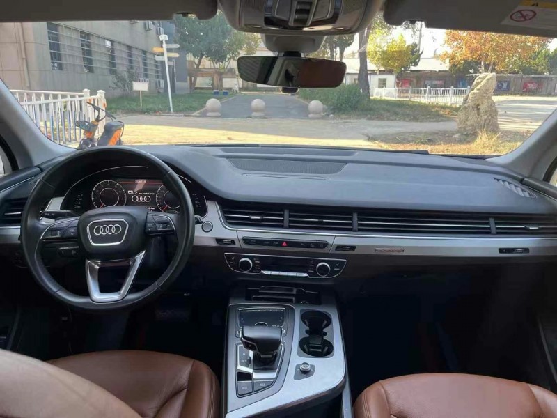 枣庄19年奥迪Q75