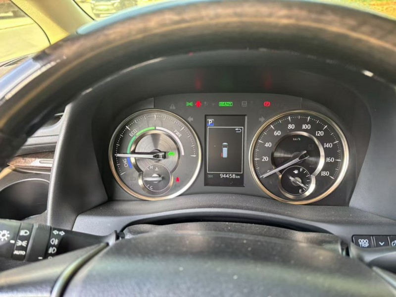 武汉20年丰田埃尔法5