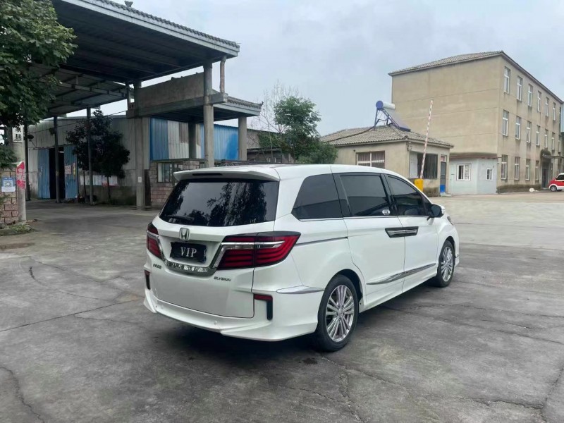 徐州18年本田艾力绅3