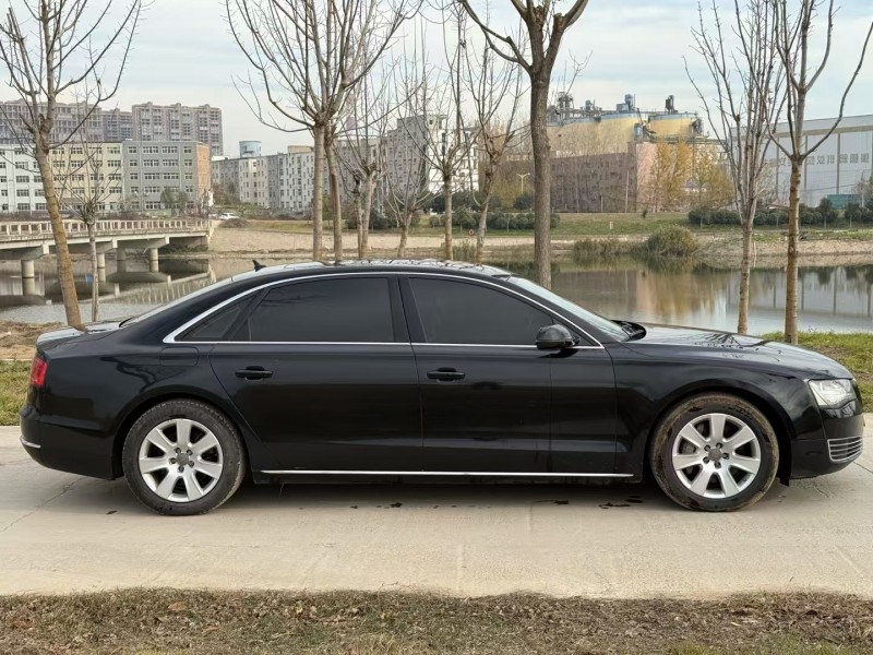 郑州14年奥迪A8L6