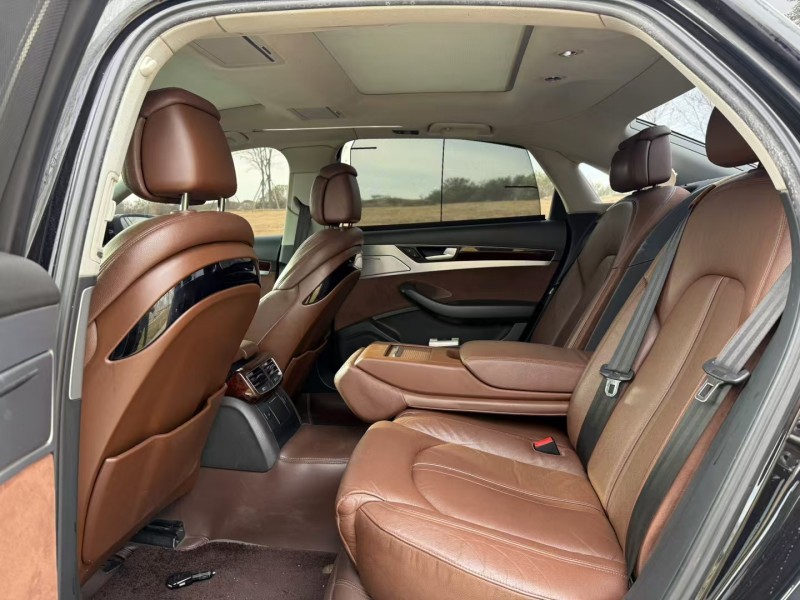 郑州14年奥迪A8L7