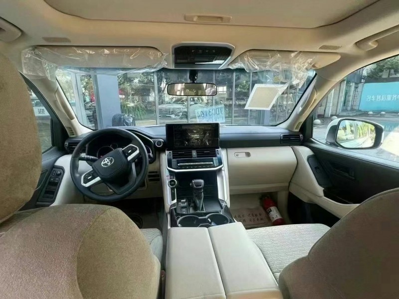 武汉23年丰田兰德酷路泽3
