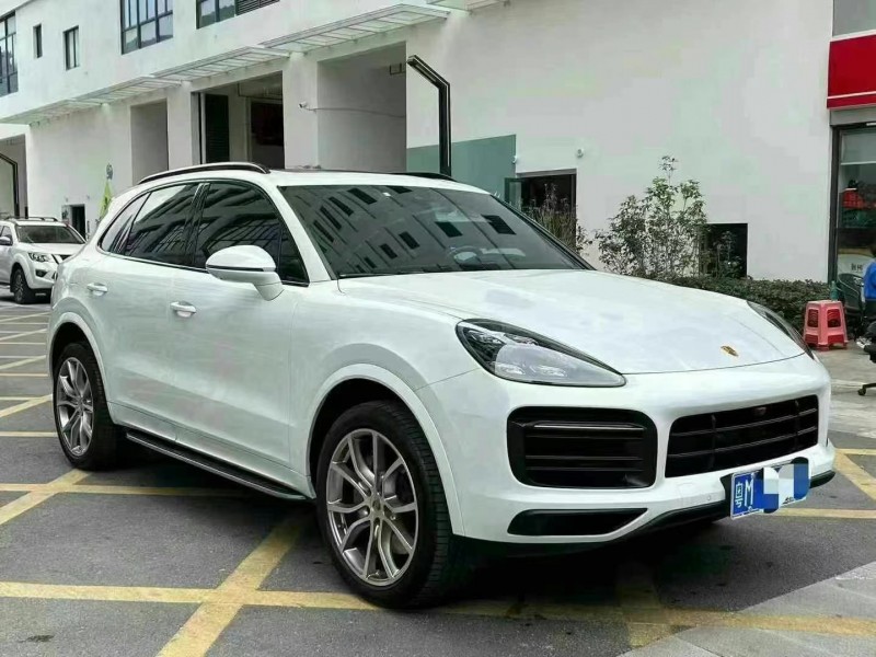 广州23年保时捷卡宴2