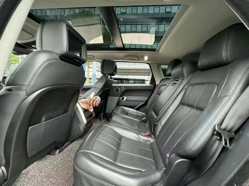 东莞19年路虎揽胜运动4