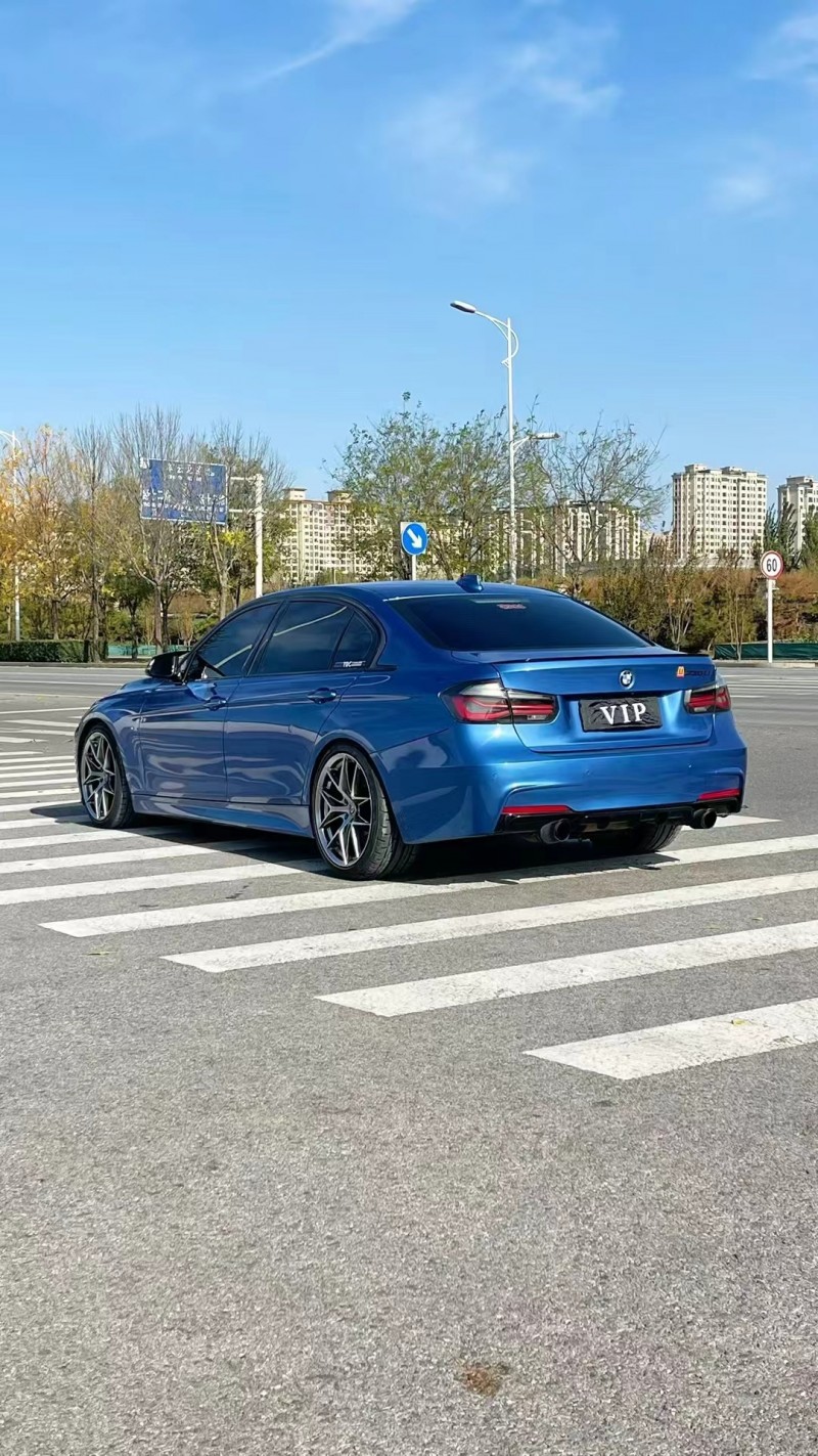 保定18年宝马3系8
