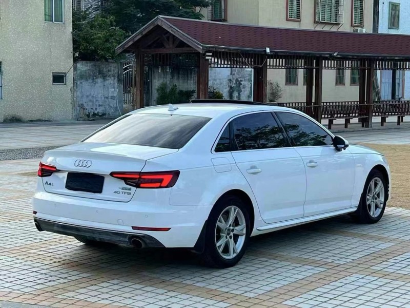汕頭18年奧迪A4L8