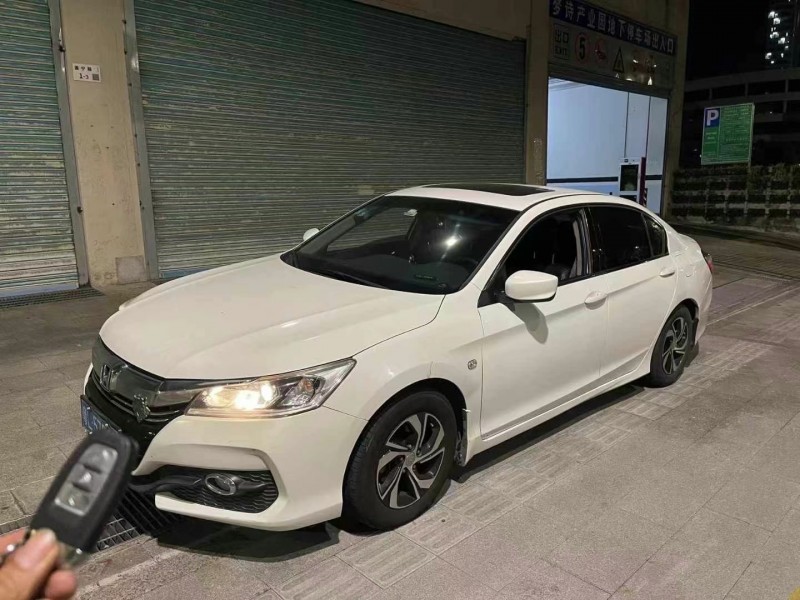 广州16年本田雅阁2