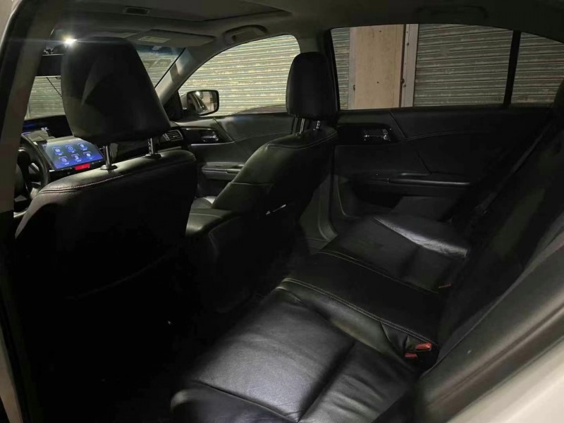 广州16年本田雅阁5