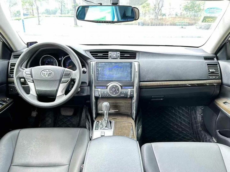 东莞15年丰田锐志4
