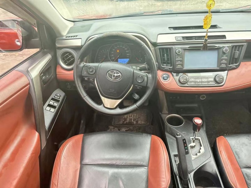 广州14年丰田RAV4荣放9