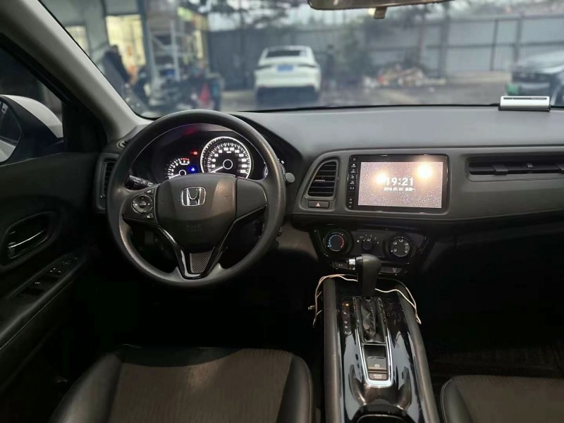 广州22年本田缤智8