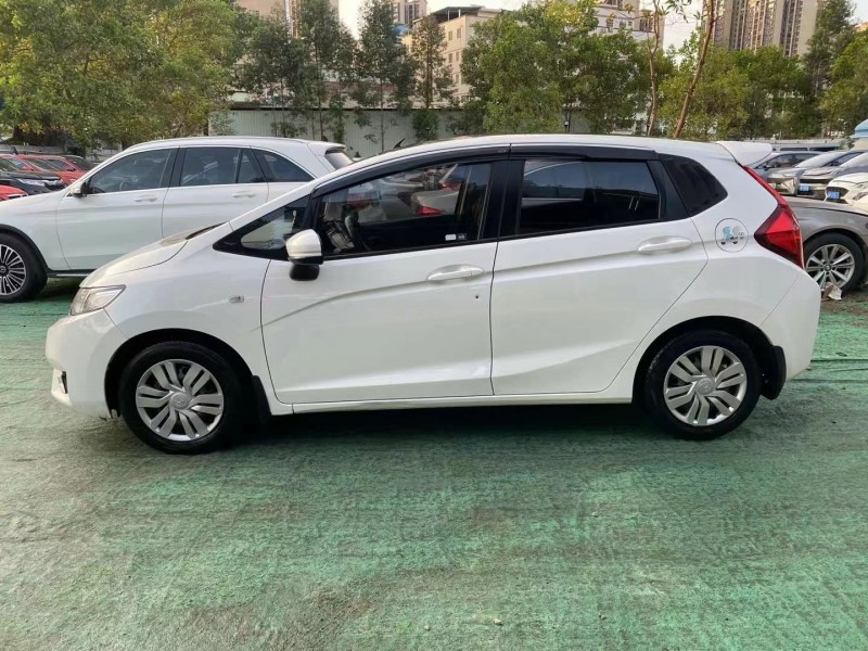 广州15年本田飞度5