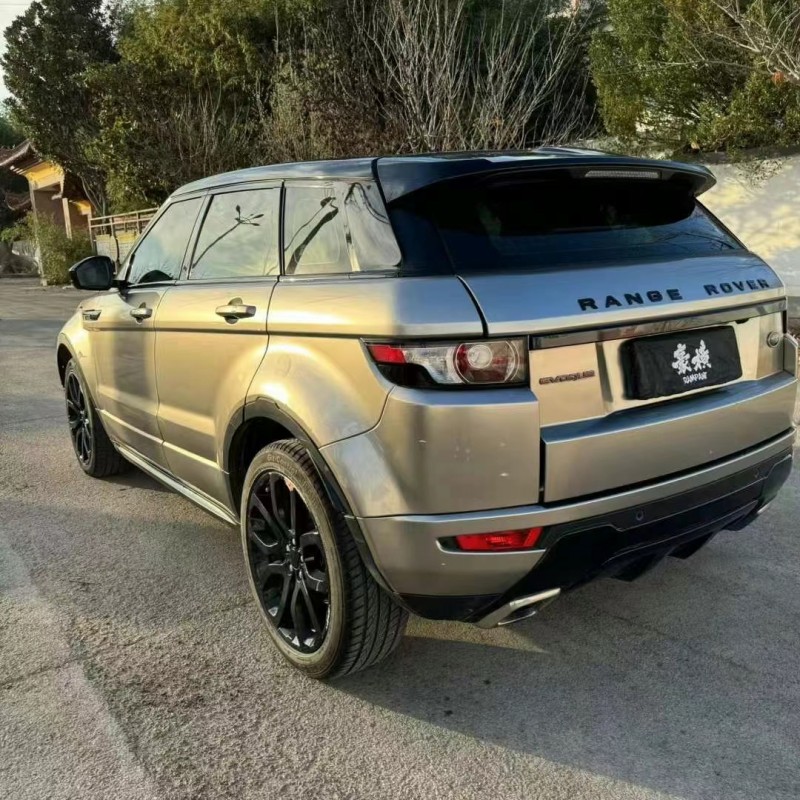 济宁14年路虎极光8