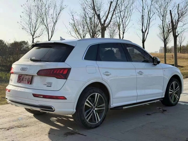 枣庄19年奥迪Q54