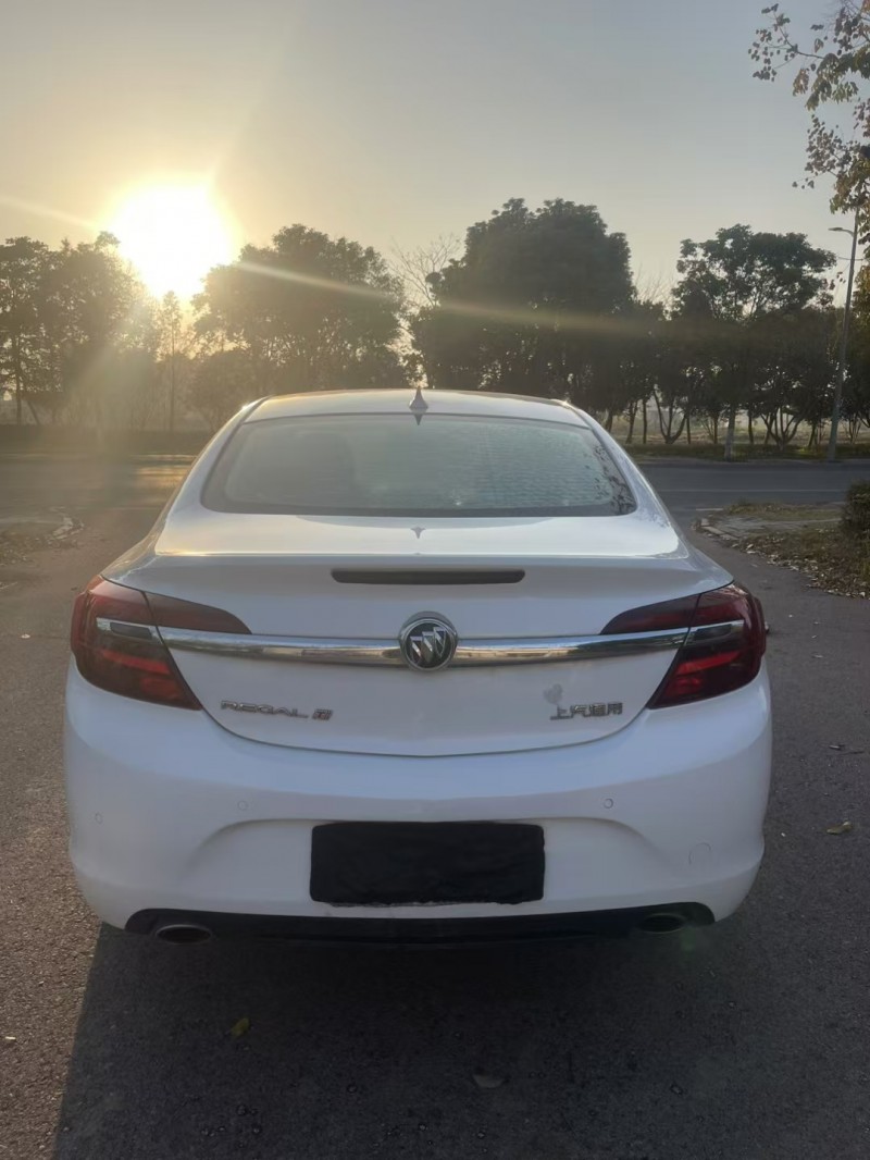 盐城17年别克君威9