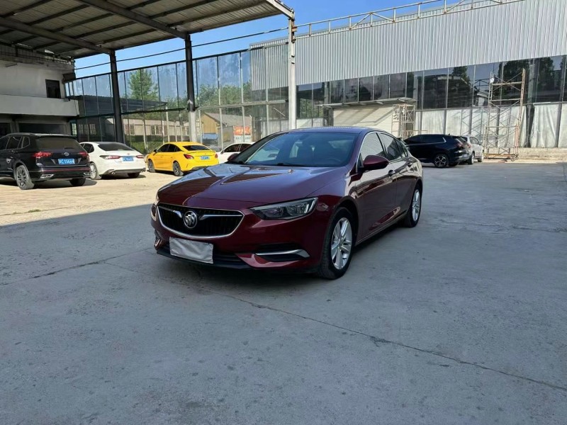 徐州18年别克君威2