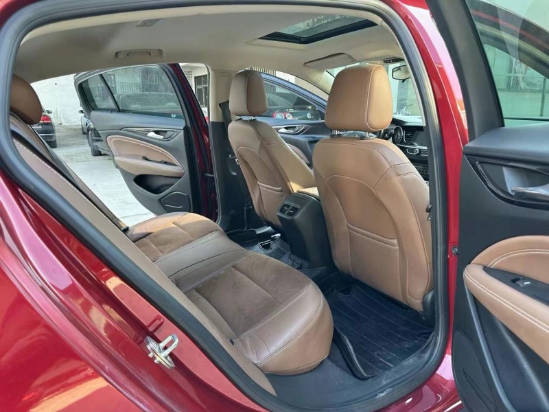 徐州18年别克君威7