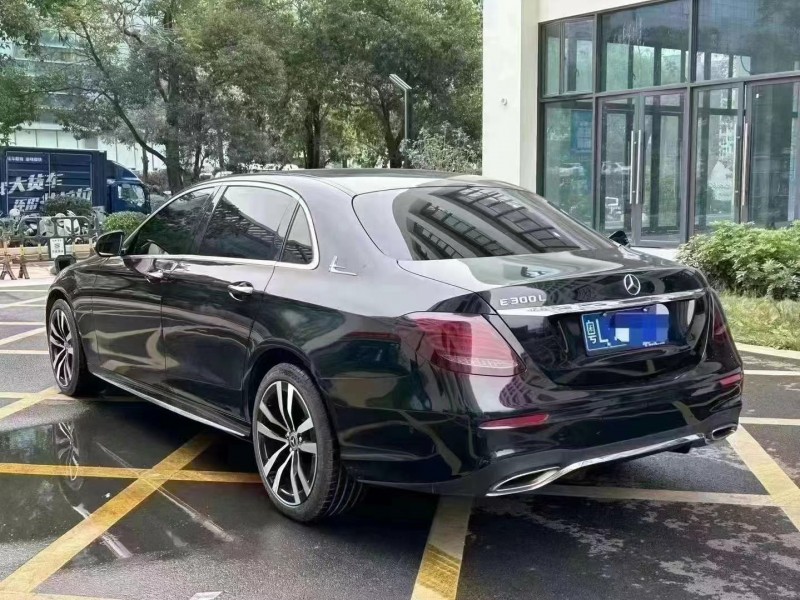 深圳18年奔驰E9