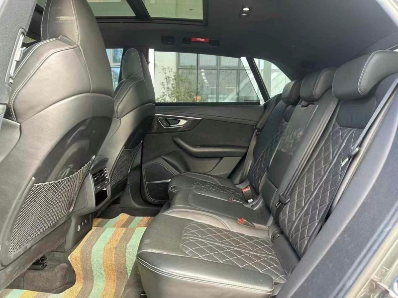 深圳20年奥迪Q87