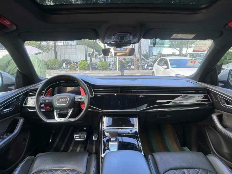 深圳20年奥迪Q88