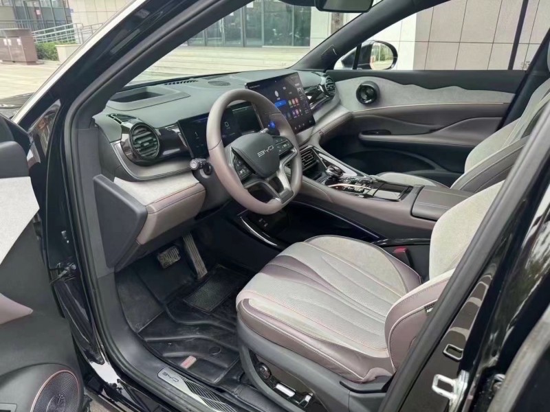 济宁23年比亚迪护卫舰8