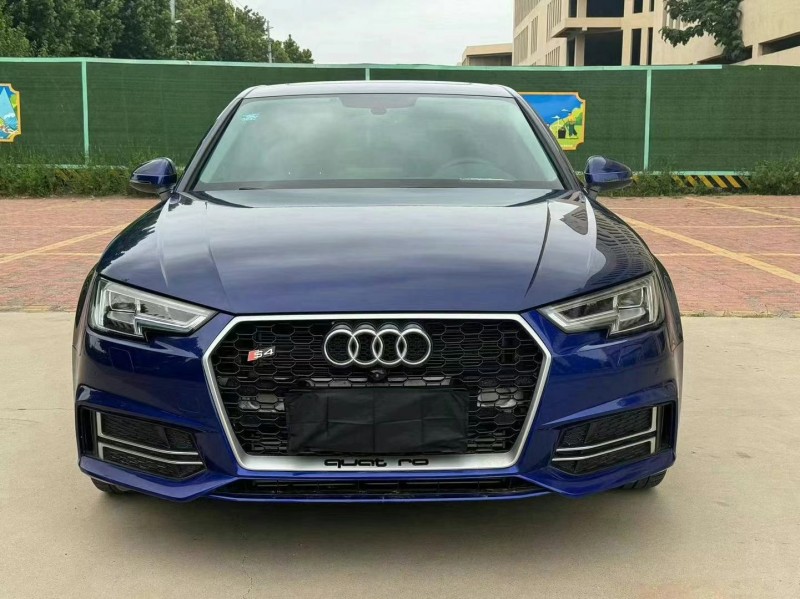 青岛18年奥迪A4L1