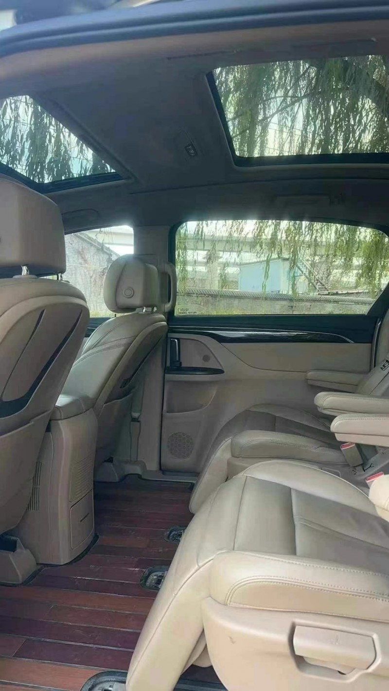 济宁17年别克GL89