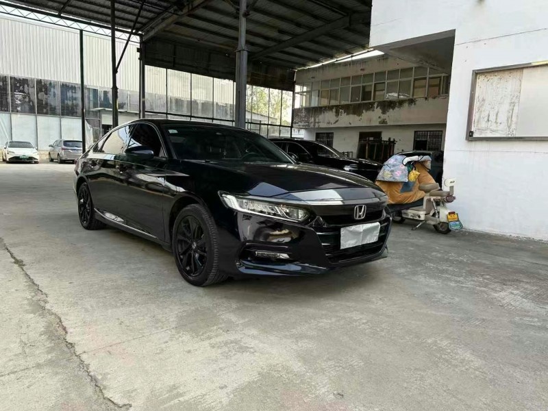 徐州21年本田雅阁3