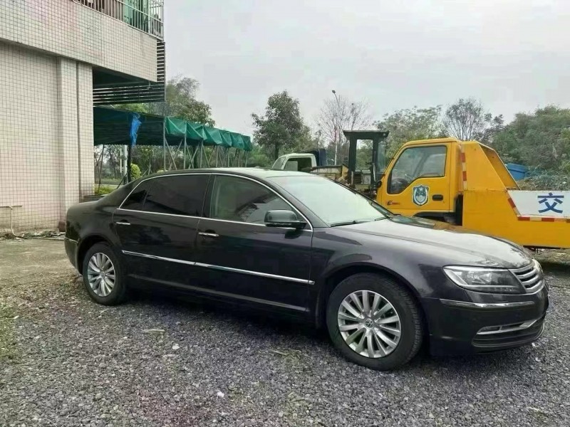 广州13年大众辉腾3