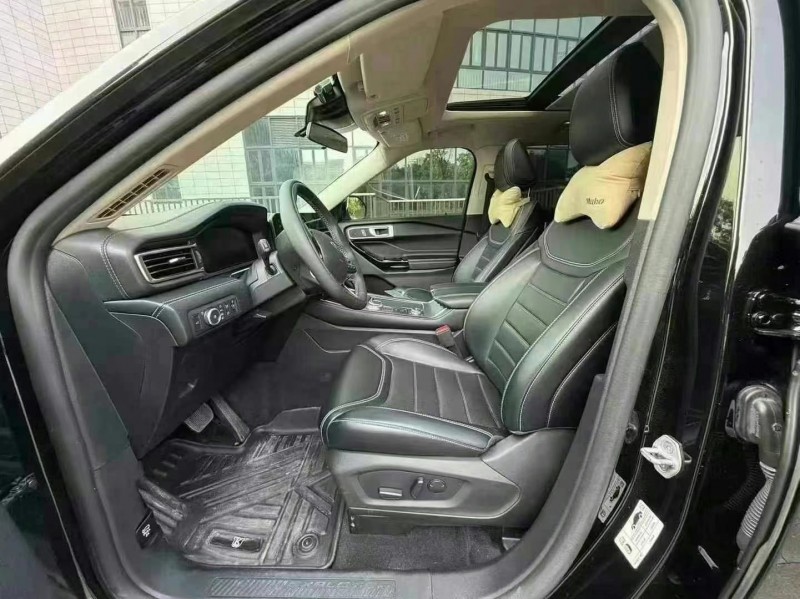 广州23年福特探险者4