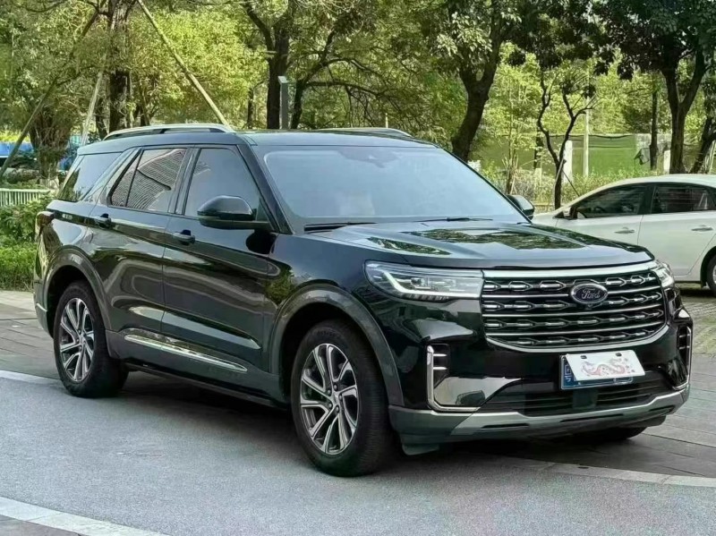 广州23年福特探险者5