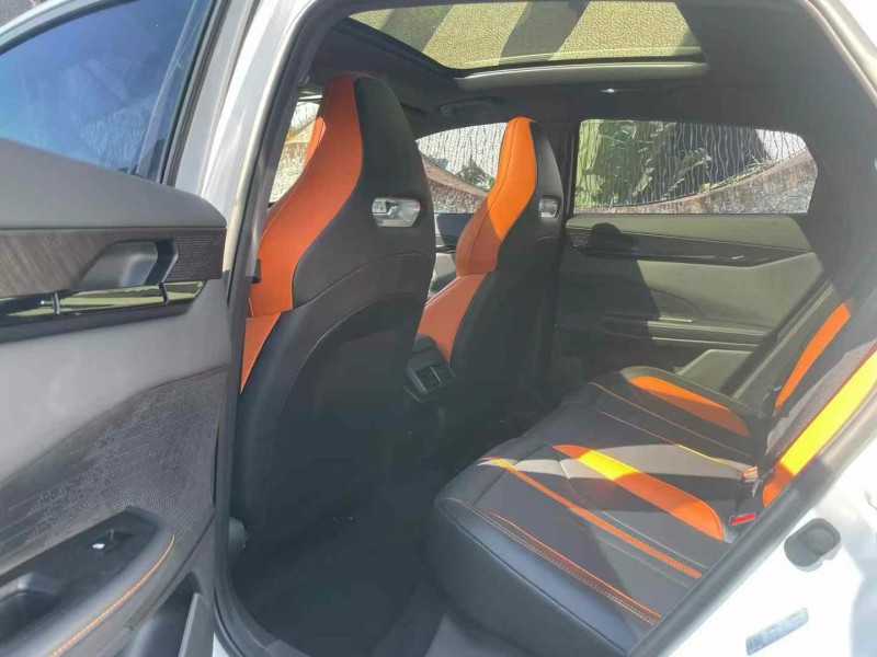 深圳24年长安汽车UNI-V5