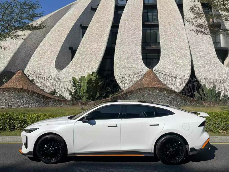 深圳24年长安汽车UNI-V7