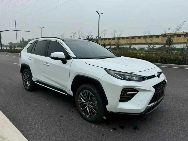 泰安23年豐田威蘭達2