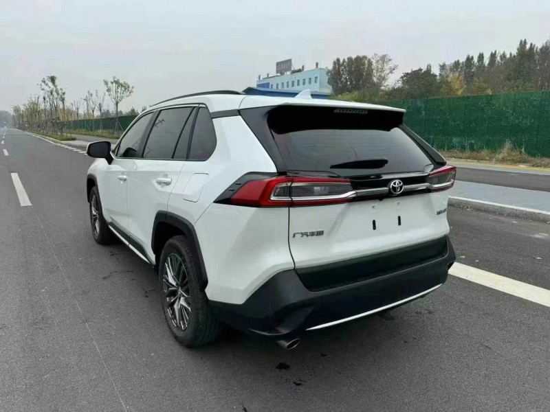 泰安23年豐田威蘭達9