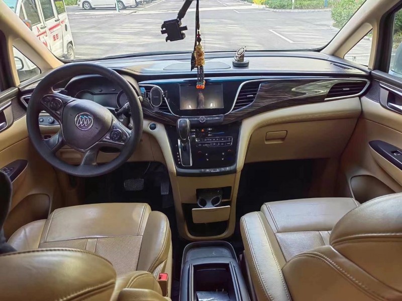 徐州17年别克GL85