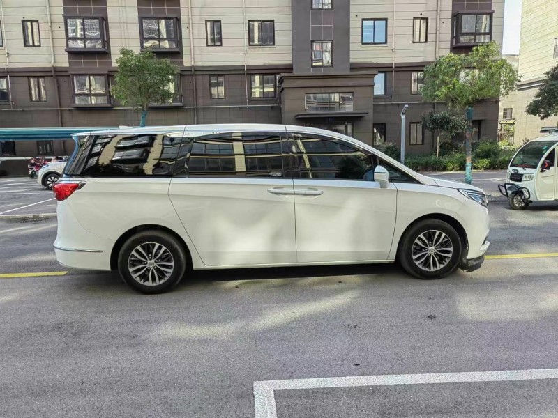 徐州17年别克GL88