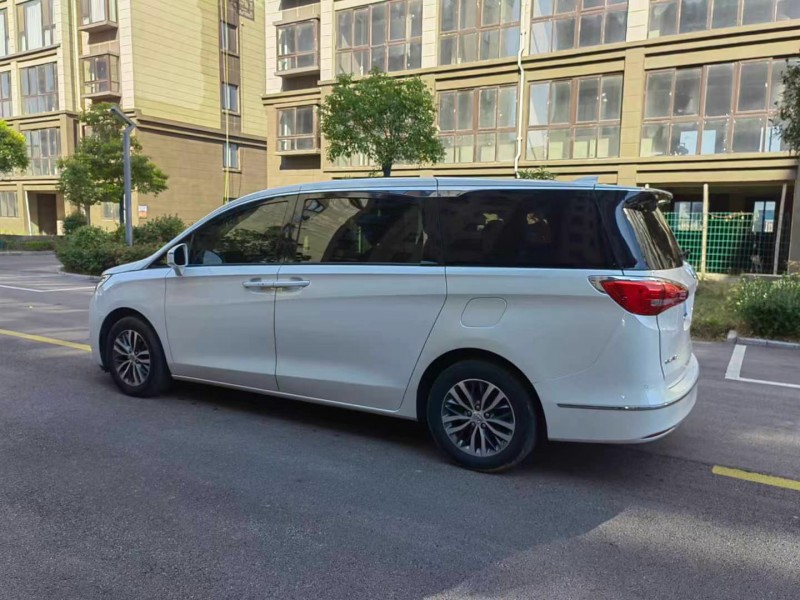 徐州17年别克GL89