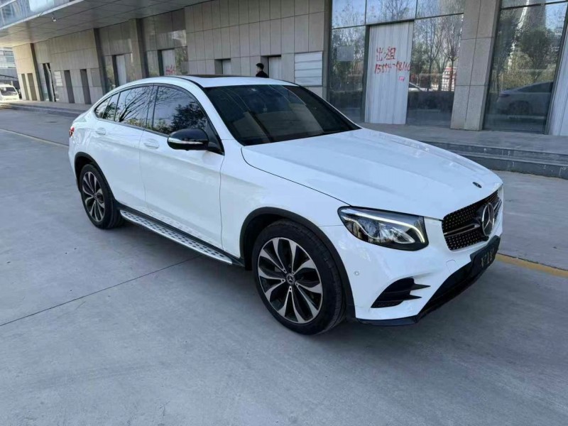 济宁19年奔驰GLC2