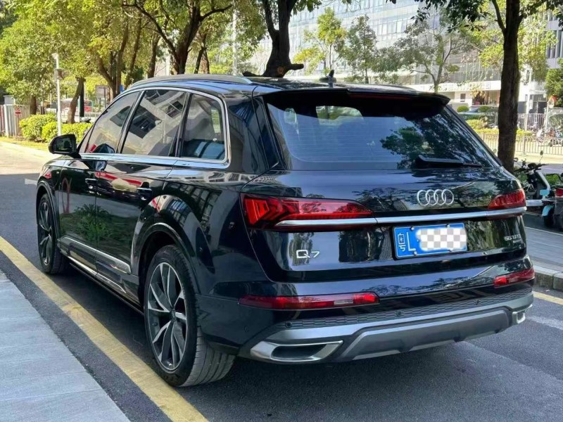 深圳21年奥迪Q78