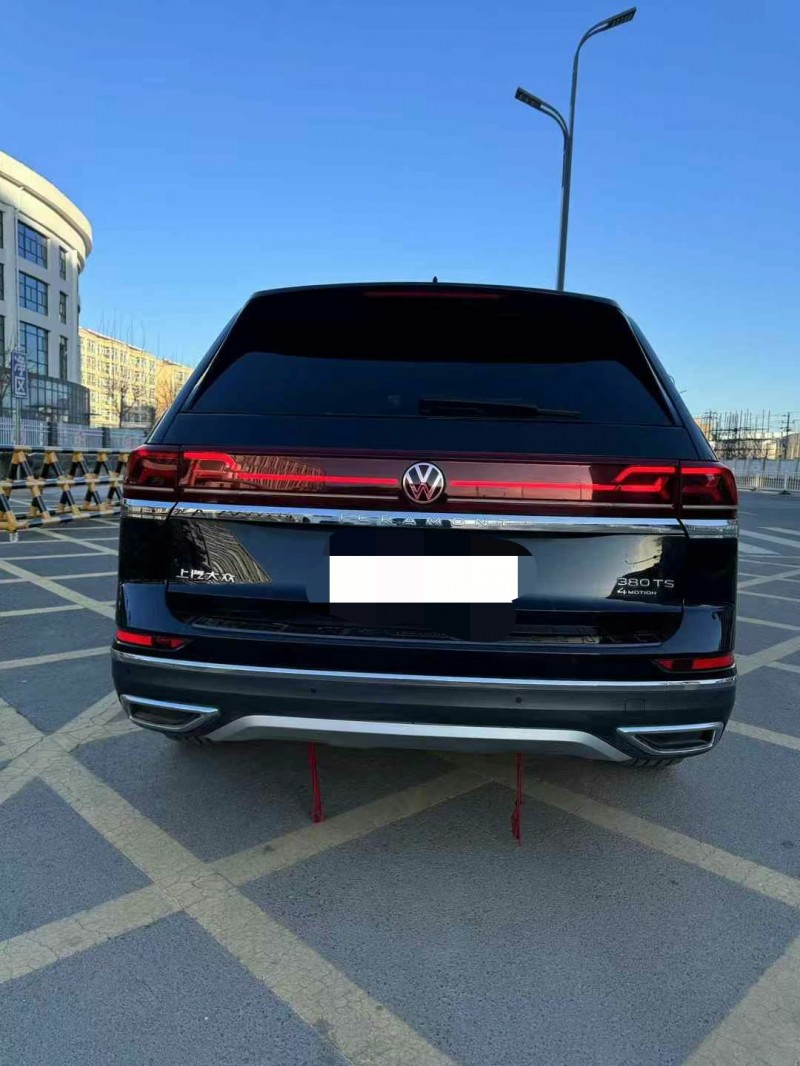 保定22年大众途昂9